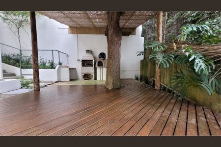 Casa de condomínio à venda com 320m², 3 quartos e 4 vagas