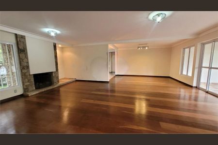 Casa de condomínio à venda com 320m², 3 quartos e 4 vagas