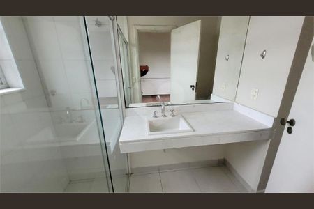 Casa de condomínio à venda com 320m², 3 quartos e 4 vagas