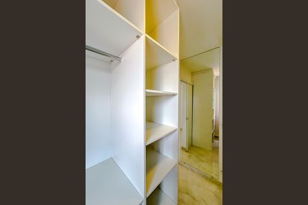 Apartamento para alugar com 120m², 2 quartos e 2 vagasCloset Quarto 2