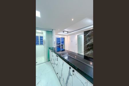 Apartamento para alugar com 120m², 2 quartos e 2 vagasCozinha