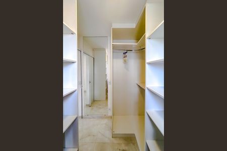 Apartamento para alugar com 120m², 2 quartos e 2 vagasCloset Quarto 2