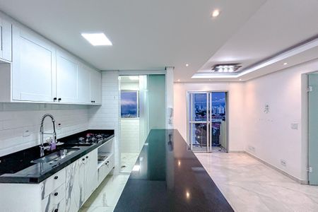 Apartamento para alugar com 120m², 2 quartos e 2 vagasCozinha