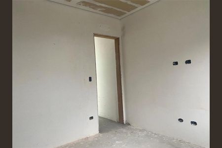 Casa à venda com 3 quartos, 106m² em Jardim Sabara, São Paulo