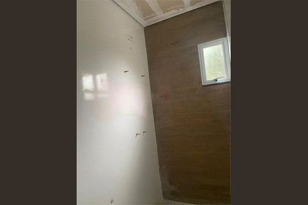 Casa à venda com 3 quartos, 106m² em Jardim Sabara, São Paulo