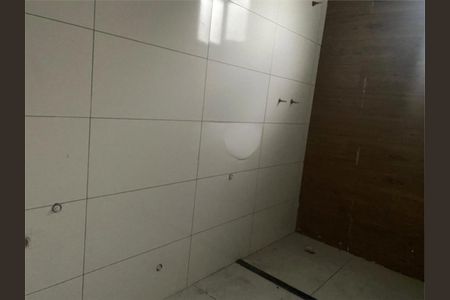 Casa à venda com 3 quartos, 106m² em Jardim Sabara, São Paulo