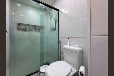 Casa de condomínio à venda com 300m², 4 quartos e 2 vagasSuíte 3 - Banheiro