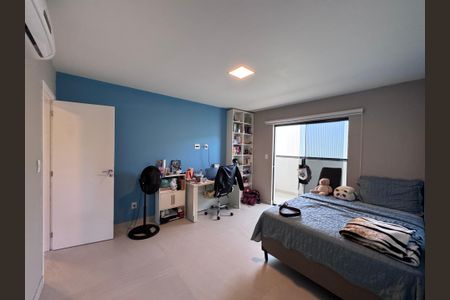 Casa de condomínio à venda com 300m², 4 quartos e 2 vagasSuíte 2