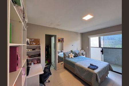 Casa de condomínio à venda com 300m², 4 quartos e 2 vagasSuíte 1 