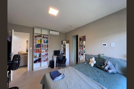 Casa de condomínio à venda com 300m², 4 quartos e 2 vagasSuíte 1 