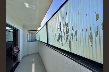 Casa de condomínio à venda com 300m², 4 quartos e 2 vagasSuíte 2 - Varanda