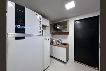 Casa de condomínio à venda com 300m², 4 quartos e 2 vagasCozinha