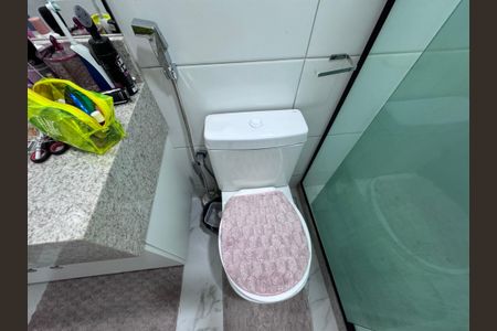 Casa de condomínio à venda com 300m², 4 quartos e 2 vagasSuíte 2 - Banheiro