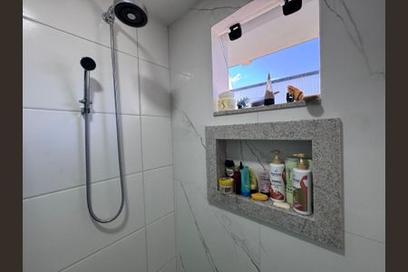 Casa de condomínio à venda com 300m², 4 quartos e 2 vagasSuíte 2 - Banheiro