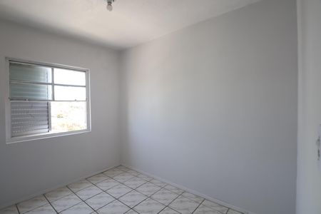 Quarto 2 de apartamento para alugar com 2 quartos, 50m² em Guajuviras, Canoas