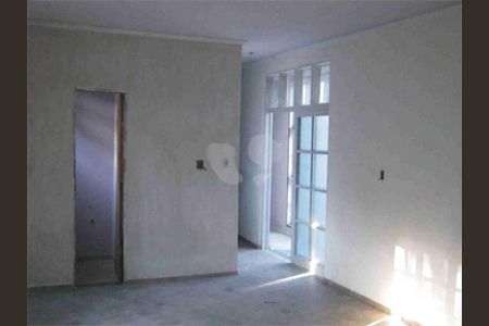 Casa à venda com 4 quartos, 420m² em City América, São Paulo