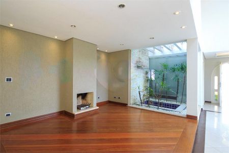 Casa à venda com 4 quartos, 525m² em Interlagos, São Paulo