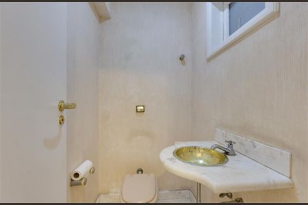 Casa à venda com 188m², 3 quartos e 3 vagas