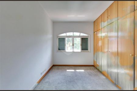 Casa à venda com 188m², 3 quartos e 3 vagas