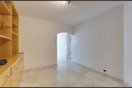 Casa à venda com 188m², 3 quartos e 3 vagas