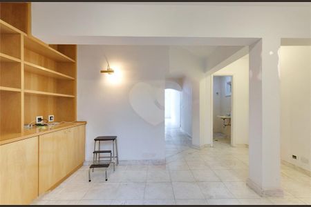 Casa à venda com 188m², 3 quartos e 3 vagas