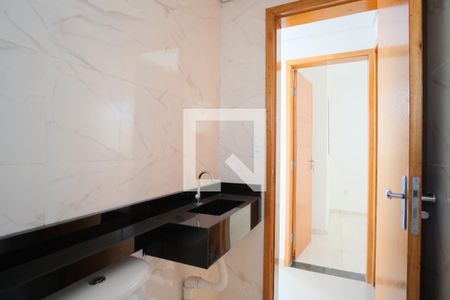 Banheiro de apartamento para alugar com 2 quartos, 33m² em Penha de França, São Paulo