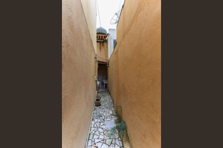 Casa à venda com 90m², 1 quarto e 1 vaga Casa à venda com 90m², 1 quarto e 1 vagaCorredor externo