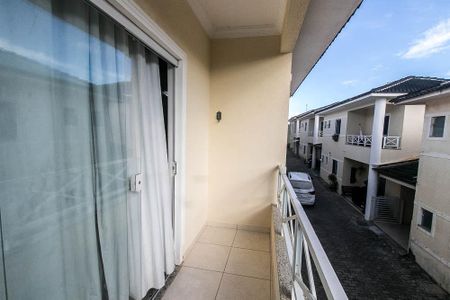 Casa de condomínio para alugar com 128m², 4 quartos e 2 vagas Casa de condomínio para alugar com 128m², 4 quartos e 2 vagasVaranda do Quarto 2