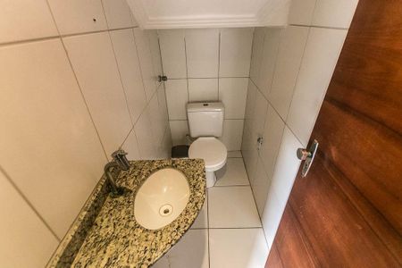 Casa de condomínio para alugar com 128m², 4 quartos e 2 vagas Casa de condomínio para alugar com 128m², 4 quartos e 2 vagasLavabo