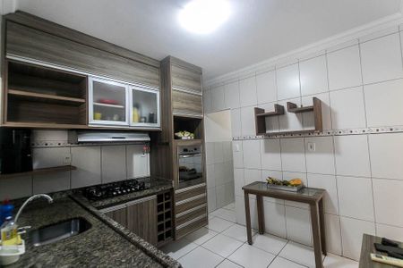 Casa de condomínio para alugar com 128m², 4 quartos e 2 vagas Casa de condomínio para alugar com 128m², 4 quartos e 2 vagasCozinha