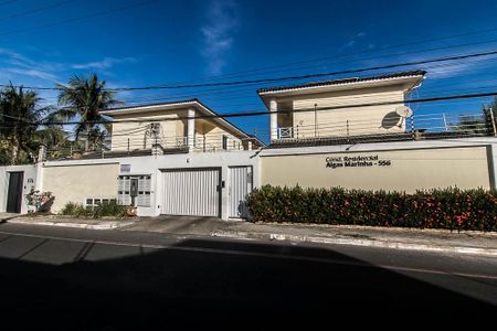 Casa de condomínio para alugar com 128m², 4 quartos e 2 vagas Casa de condomínio para alugar com 128m², 4 quartos e 2 vagasFachada do condomínio