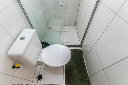 Casa de condomínio para alugar com 128m², 4 quartos e 2 vagas Casa de condomínio para alugar com 128m², 4 quartos e 2 vagasBanheiro do Quarto 1
