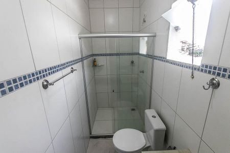 Casa de condomínio para alugar com 128m², 4 quartos e 2 vagas Casa de condomínio para alugar com 128m², 4 quartos e 2 vagasBanheiro do Quarto 2