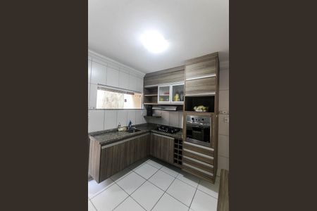 Casa de condomínio para alugar com 128m², 4 quartos e 2 vagas Casa de condomínio para alugar com 128m², 4 quartos e 2 vagasCozinha