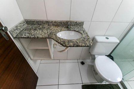 Casa de condomínio para alugar com 128m², 4 quartos e 2 vagas Casa de condomínio para alugar com 128m², 4 quartos e 2 vagasBanheiro do Quarto 1