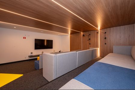 Apartamento para alugar com 29m², 1 quarto e sem vaga Apartamento para alugar com 29m², 1 quarto e sem vagaÁrea comum - Cinema