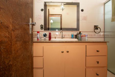 Apartamento à venda com 180m², 4 quartos e 2 vagasBANHEIRO2