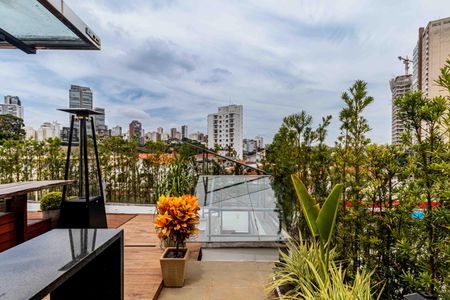 Casa à venda com 400m², 3 quartos e 4 vagas Casa à venda com 400m², 3 quartos e 4 vagasRooftop