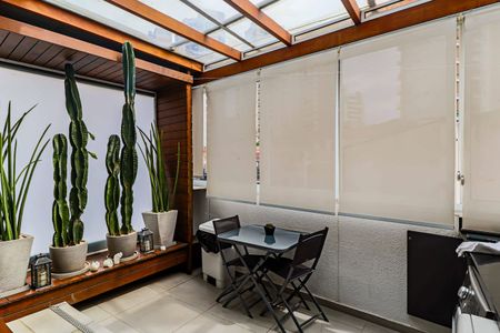 Casa à venda com 400m², 3 quartos e 4 vagas Casa à venda com 400m², 3 quartos e 4 vagasCozinha