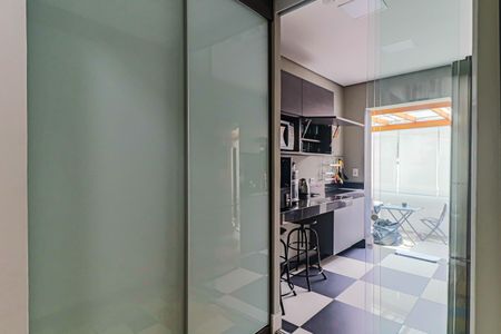 Casa à venda com 400m², 3 quartos e 4 vagas Casa à venda com 400m², 3 quartos e 4 vagasCozinha - Despensa