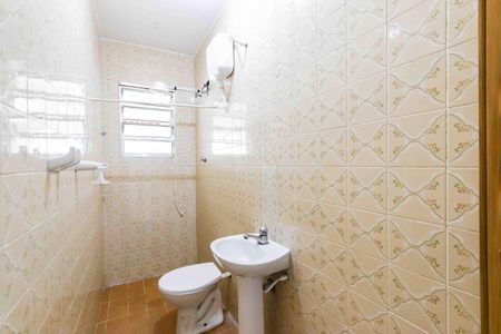 Banheiro de casa para alugar com 1 quarto, 45m² em Jardim Raposo Tavares, São Paulo