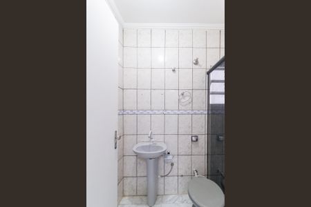 Casa para alugar com 125m², 2 quartos e sem vaga Casa para alugar com 125m², 2 quartos e sem vagaBanheiro