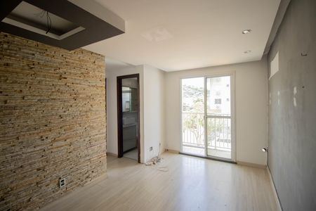 Sala de apartamento para alugar com 2 quartos, 50m² em Neves, São Gonçalo