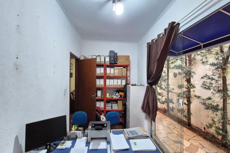 Casa à venda com 130m², 3 quartos e 2 vagasQuarto 2 