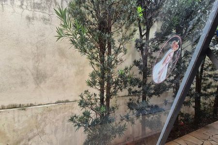 Casa à venda com 130m², 3 quartos e 2 vagasVista da Sala de TV