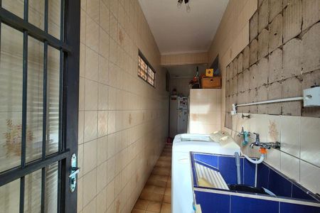 Casa à venda com 130m², 3 quartos e 2 vagasÁrea de Serviço