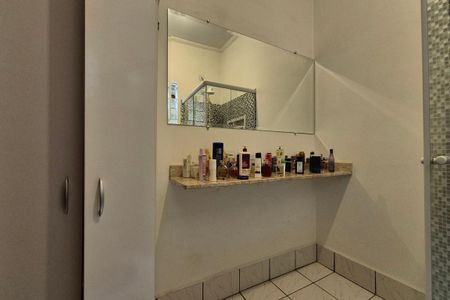 Casa à venda com 130m², 3 quartos e 2 vagasBanheiro da Suíte