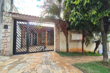 Casa à venda com 130m², 3 quartos e 2 vagasFachada do Prédio