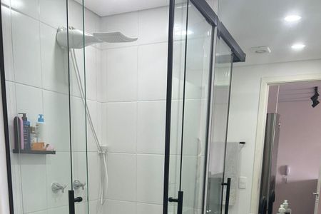 Banheiro de apartamento para alugar com 1 quarto, 34m² em Vila Nair, São Paulo