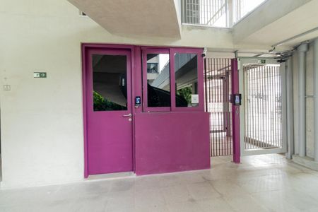 Apartamento para alugar com 67m², 2 quartos e 1 vagaPortaria